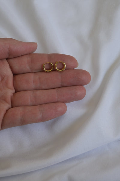 Mini Bejeweled 18k Huggie Hoops