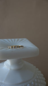 Cloud 9 Crystal Pave Minimalist Ring - 18k gold